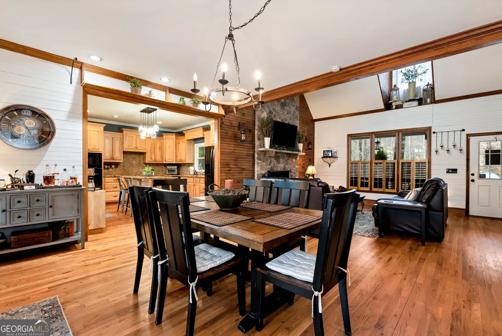1060 Golden AVE Dahlonega, GA 30533