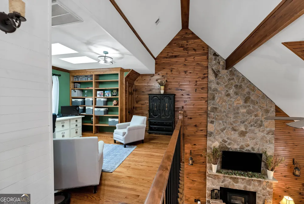 1060 Golden AVE Dahlonega, GA 30533