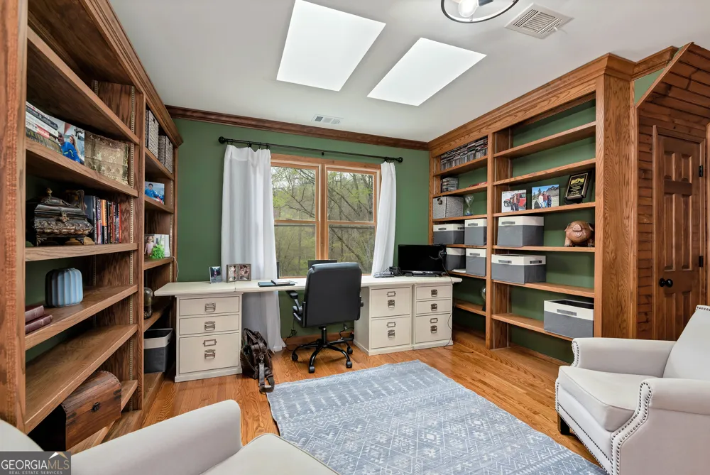 1060 Golden AVE Dahlonega, GA 30533