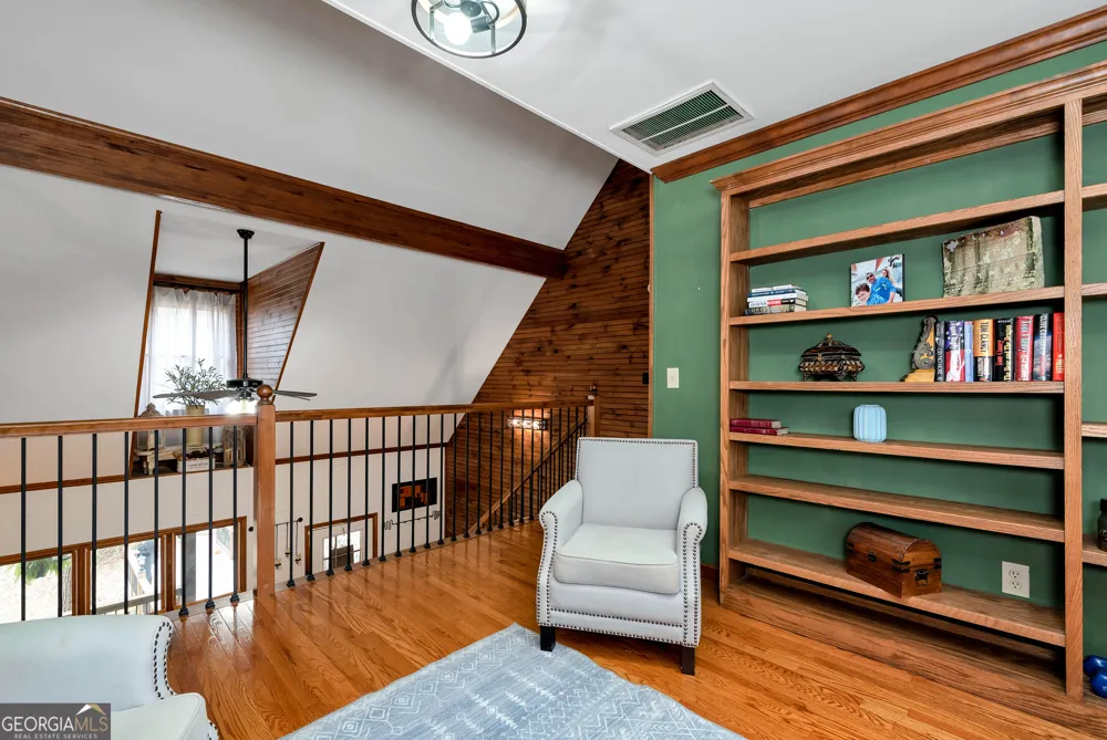 1060 Golden AVE Dahlonega, GA 30533