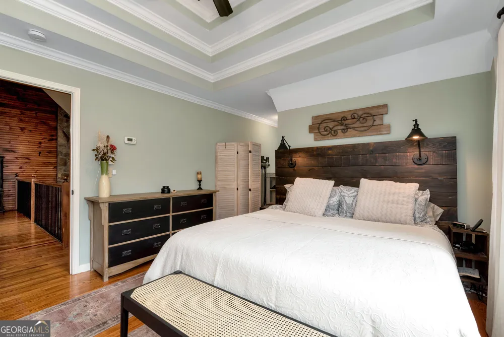 1060 Golden AVE Dahlonega, GA 30533