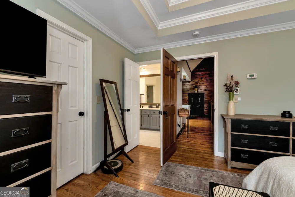 1060 Golden AVE Dahlonega, GA 30533