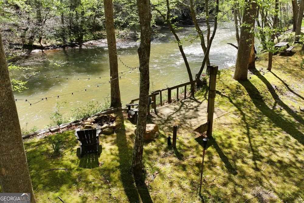 1060 Golden AVE Dahlonega, GA 30533