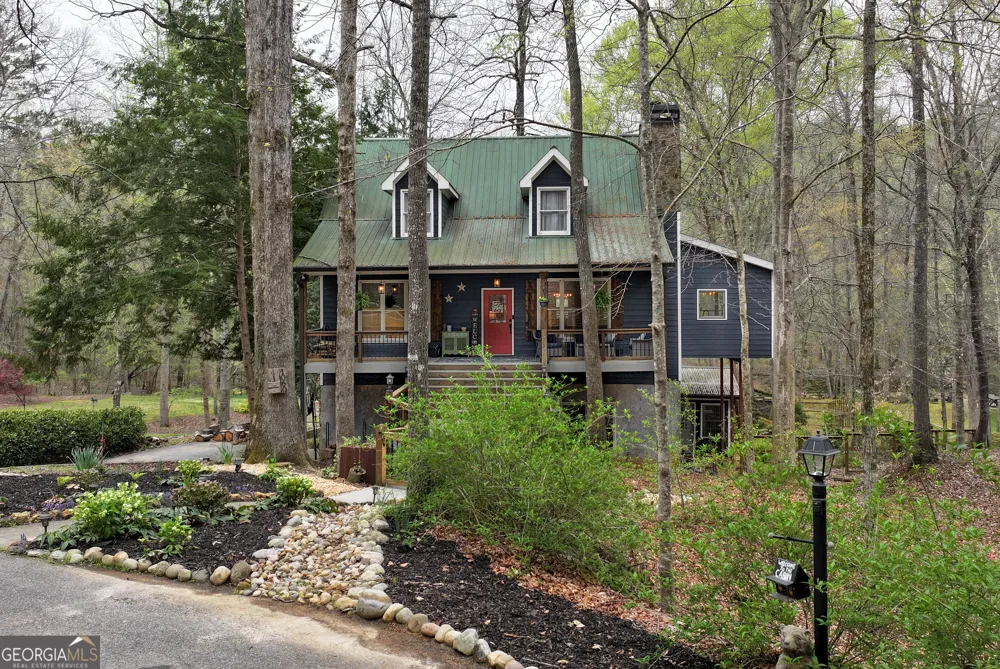 1060 Golden AVE Dahlonega, GA 30533