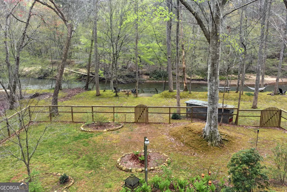1060 Golden AVE Dahlonega, GA 30533