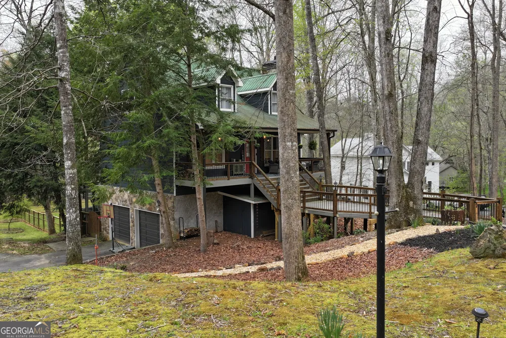 1060 Golden AVE Dahlonega, GA 30533
