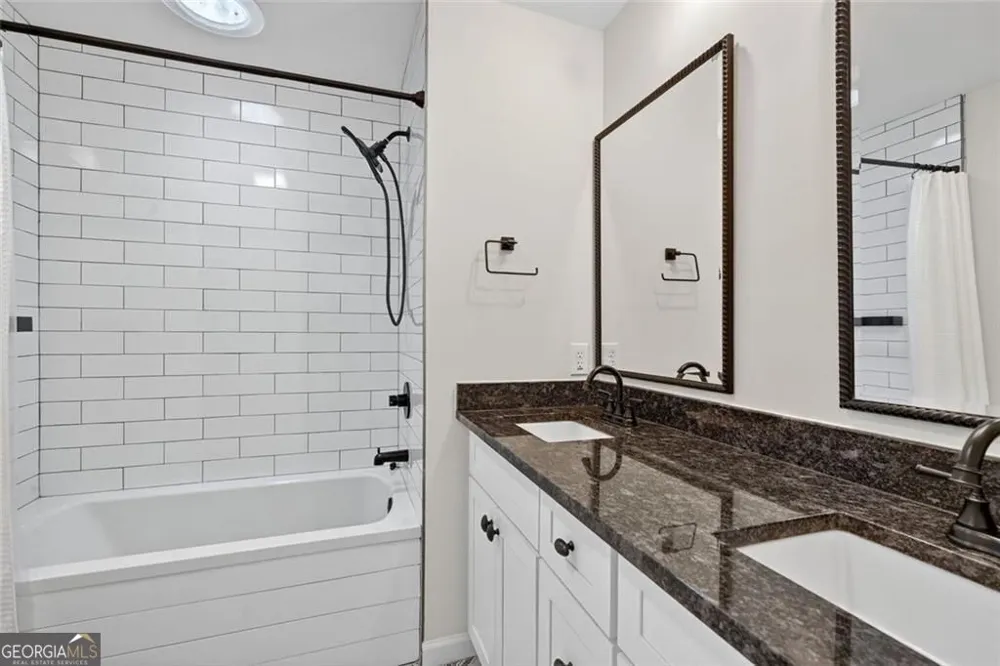 2037 Longview WAY Chamblee, GA 30341