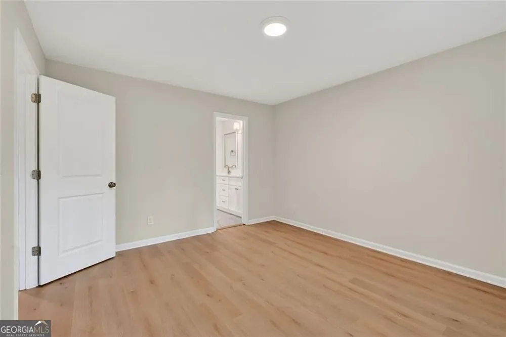 2037 Longview WAY Chamblee, GA 30341
