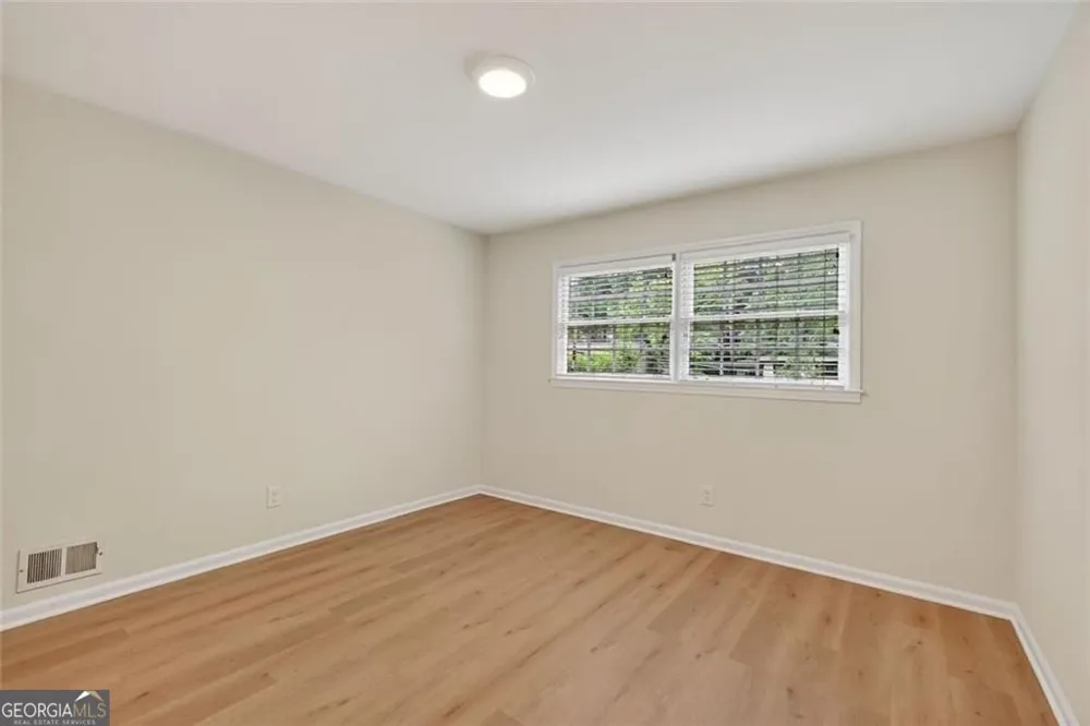 2037 Longview WAY Chamblee, GA 30341
