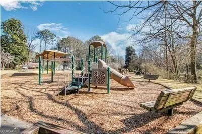 2037 Longview WAY Chamblee, GA 30341