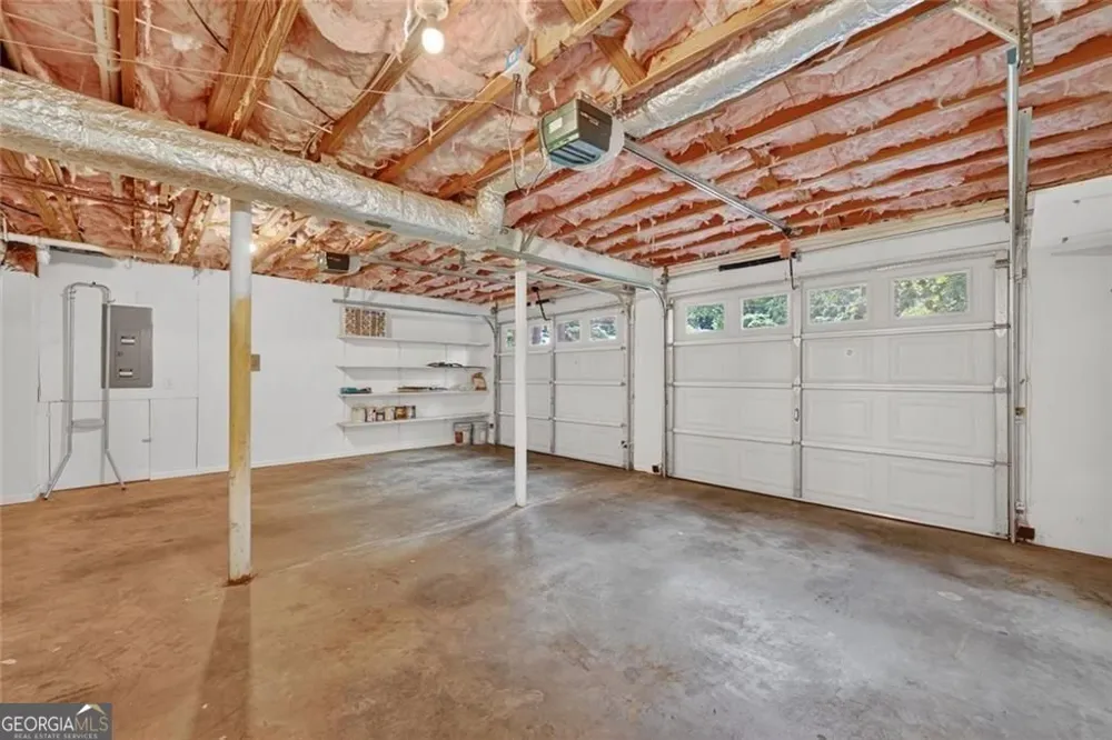2037 Longview WAY Chamblee, GA 30341
