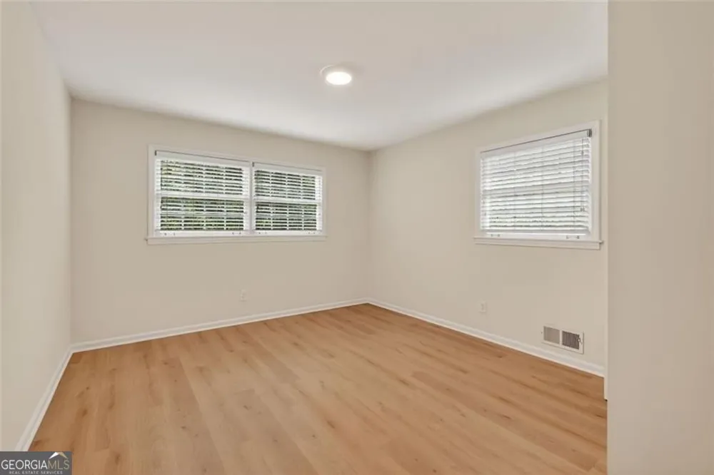 2037 Longview WAY Chamblee, GA 30341
