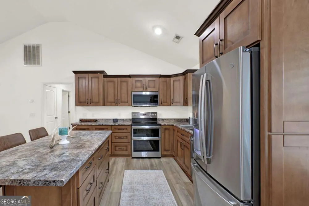210 Madison DR SW Calhoun, GA 30701