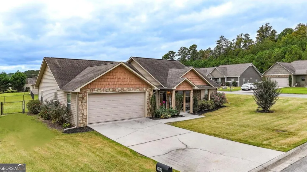 210 Madison DR SW Calhoun, GA 30701