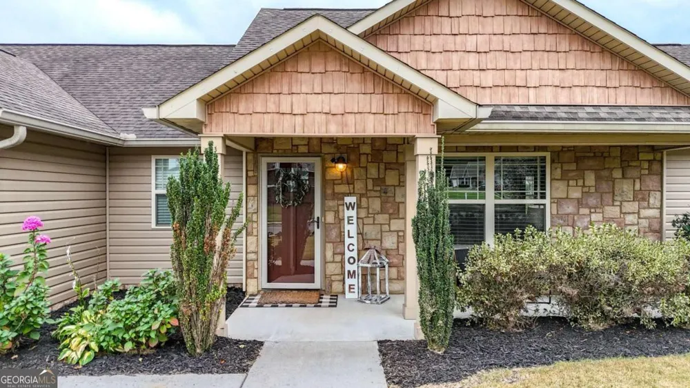 210 Madison DR SW Calhoun, GA 30701