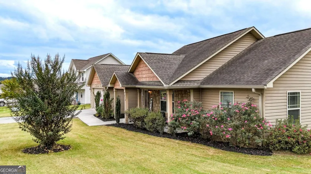 210 Madison DR SW Calhoun, GA 30701