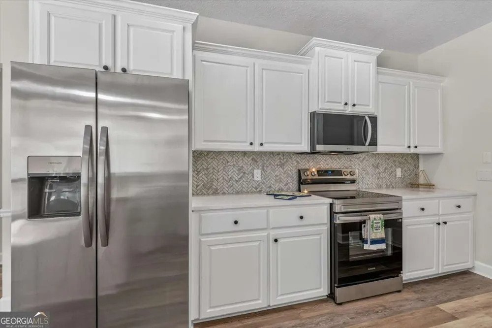 2657 Horseshoe CV Waverly, GA 31565