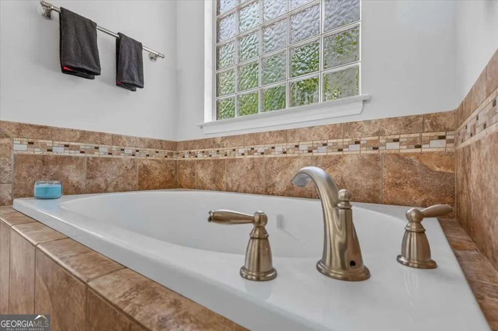 2657 Horseshoe CV Waverly, GA 31565