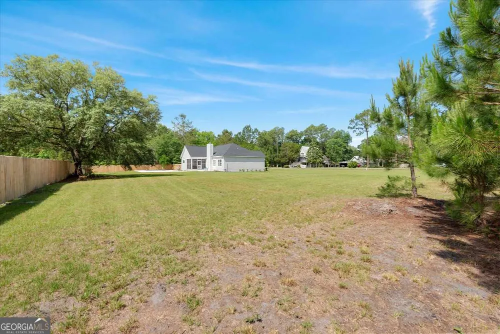 2657 Horseshoe CV Waverly, GA 31565