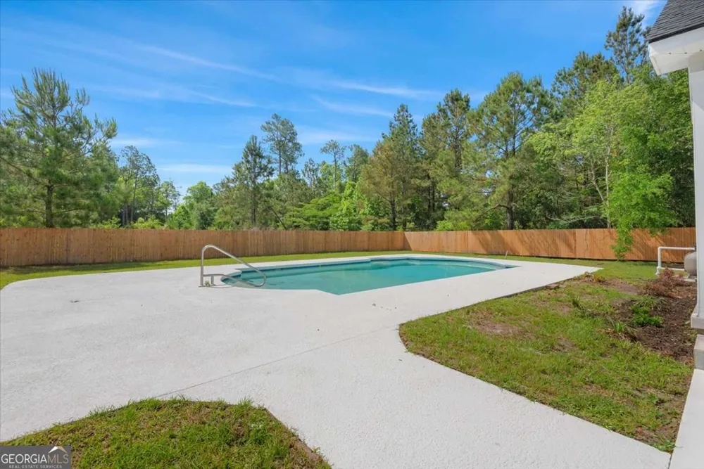 2657 Horseshoe CV Waverly, GA 31565