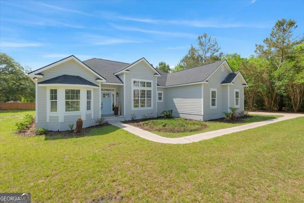 2657 Horseshoe CV Waverly, GA 31565