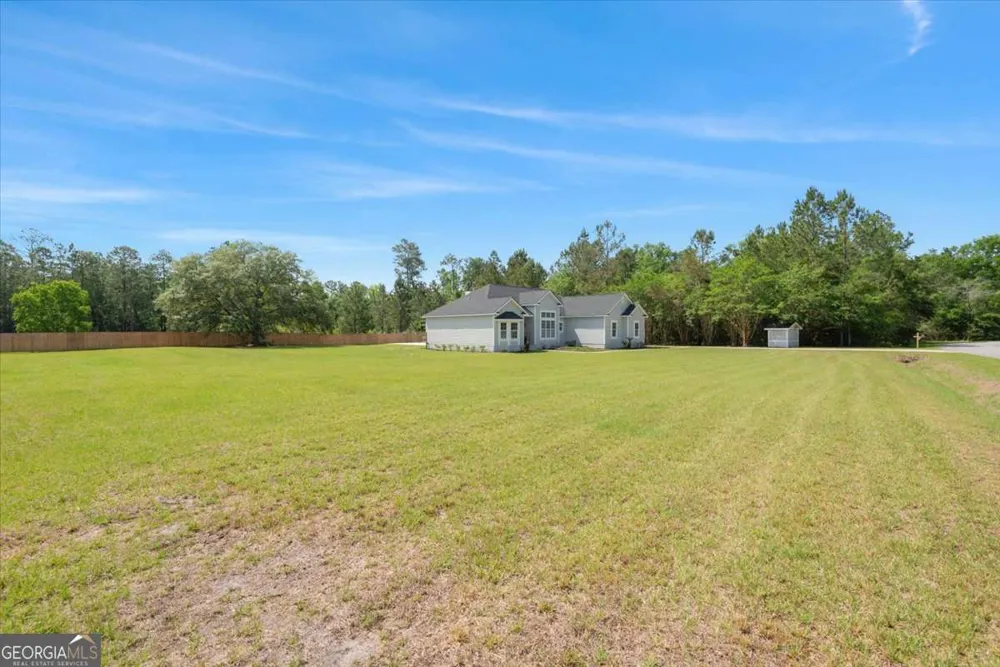 2657 Horseshoe CV Waverly, GA 31565