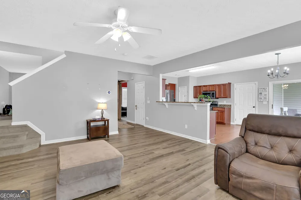 203 Quince RD Canton, GA 30114