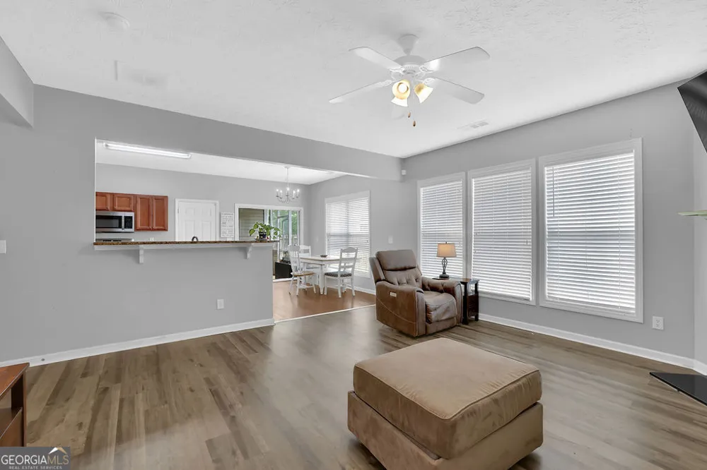 203 Quince RD Canton, GA 30114