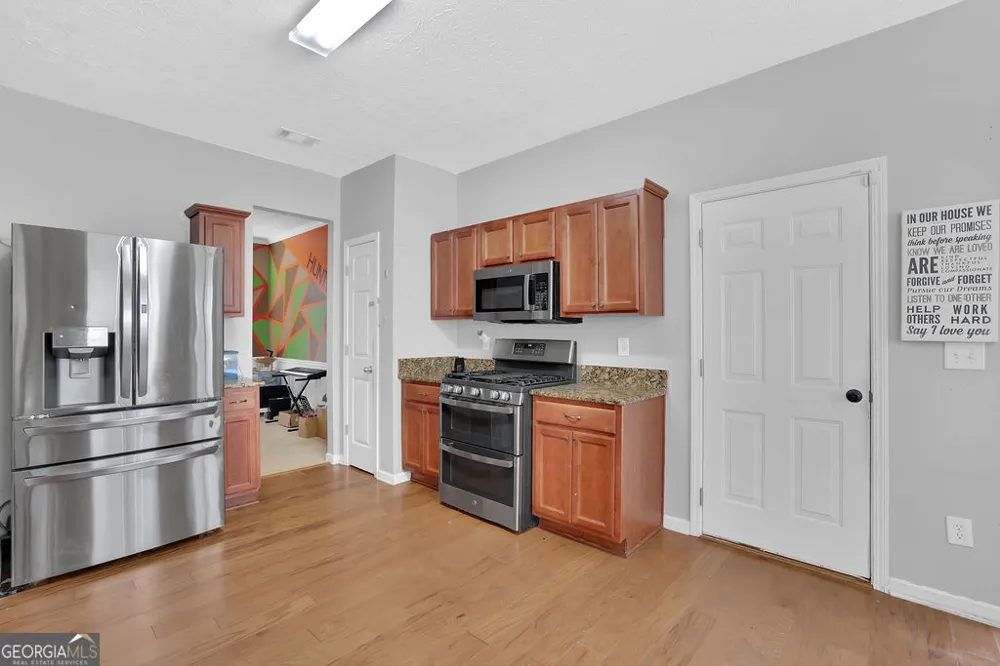 203 Quince RD Canton, GA 30114