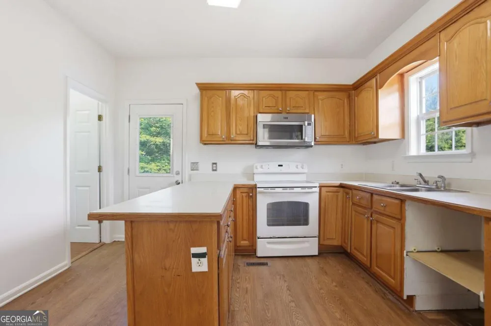 250 Orchard WAY SE Calhoun, GA 30701