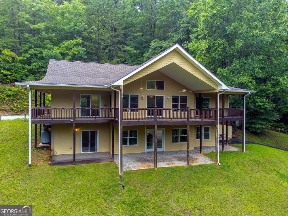 29/55 Cool Spring LN Clayton, GA 30525