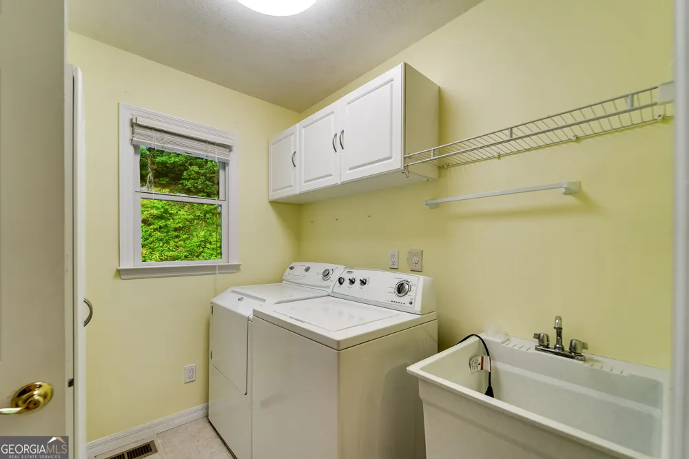 29/55 Cool Spring LN Clayton, GA 30525