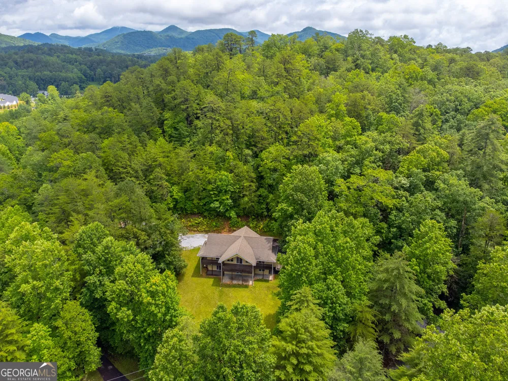 29/55 Cool Spring LN Clayton, GA 30525