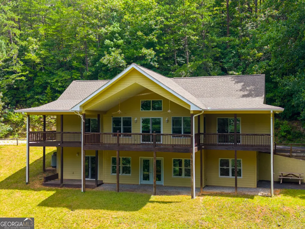 29/55 Cool Spring LN Clayton, GA 30525