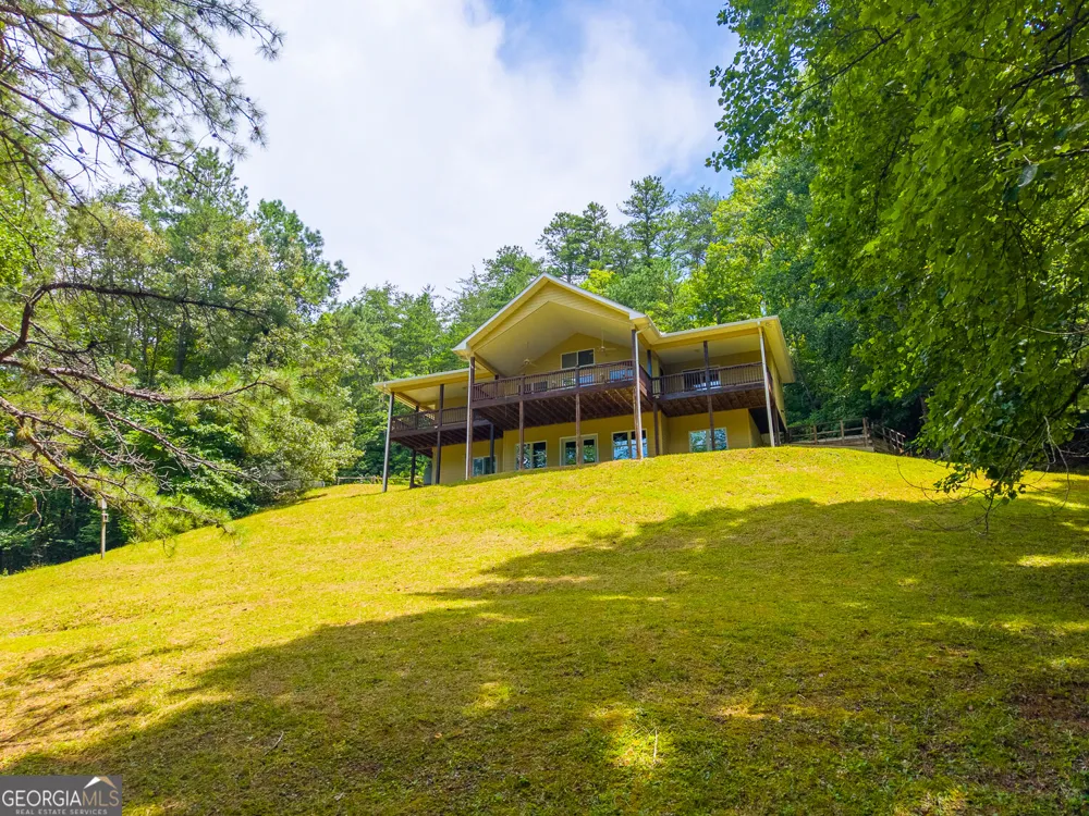 29/55 Cool Spring LN Clayton, GA 30525