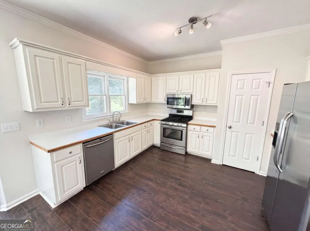 1008 Smithwyck DR Canton, GA 30115