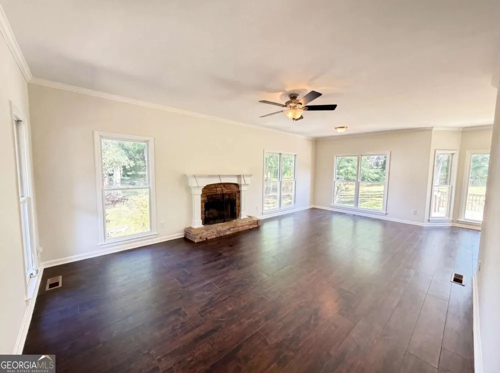 1008 Smithwyck DR Canton, GA 30115