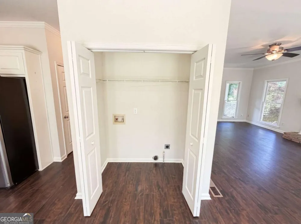 1008 Smithwyck DR Canton, GA 30115