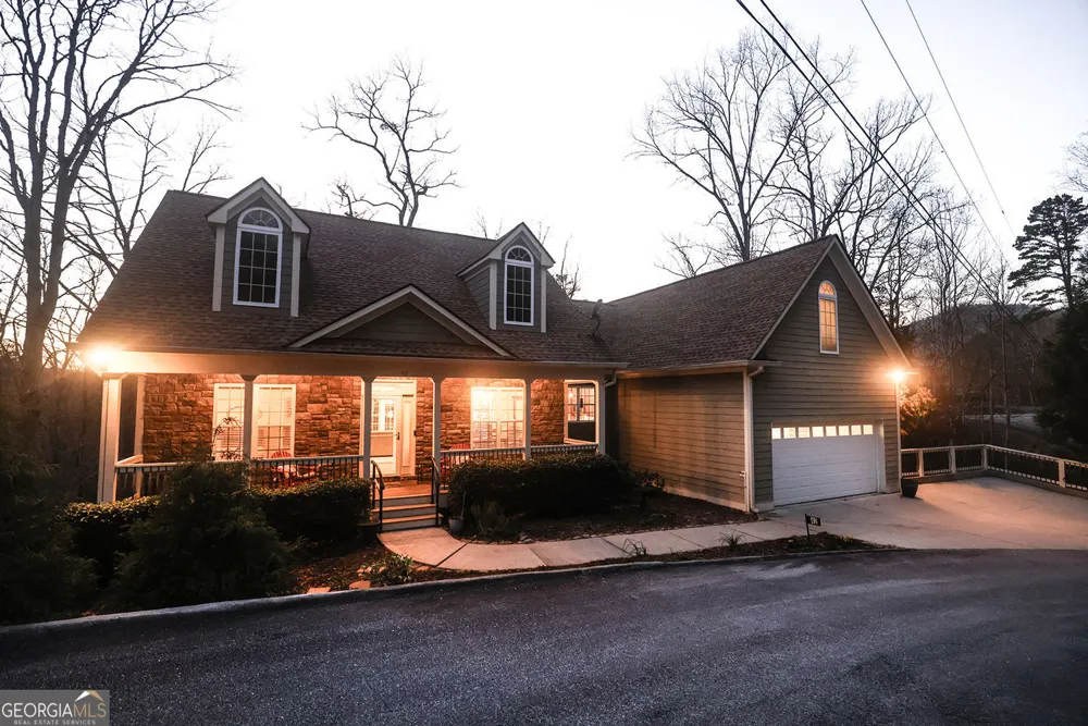 42 Crooked Branch DR Clayton, GA 30525