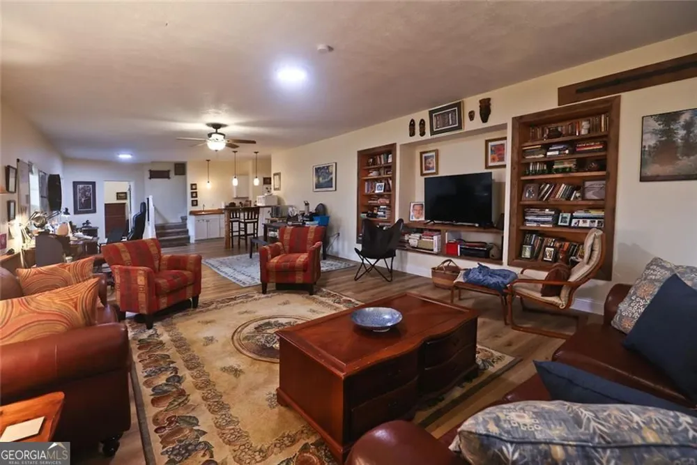 42 Crooked Branch DR Clayton, GA 30525
