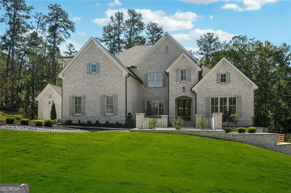 1099 Bream DR Milton, GA 30004