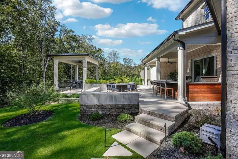 1099 Bream DR Milton, GA 30004