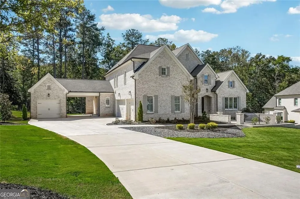 1099 Bream DR Milton, GA 30004