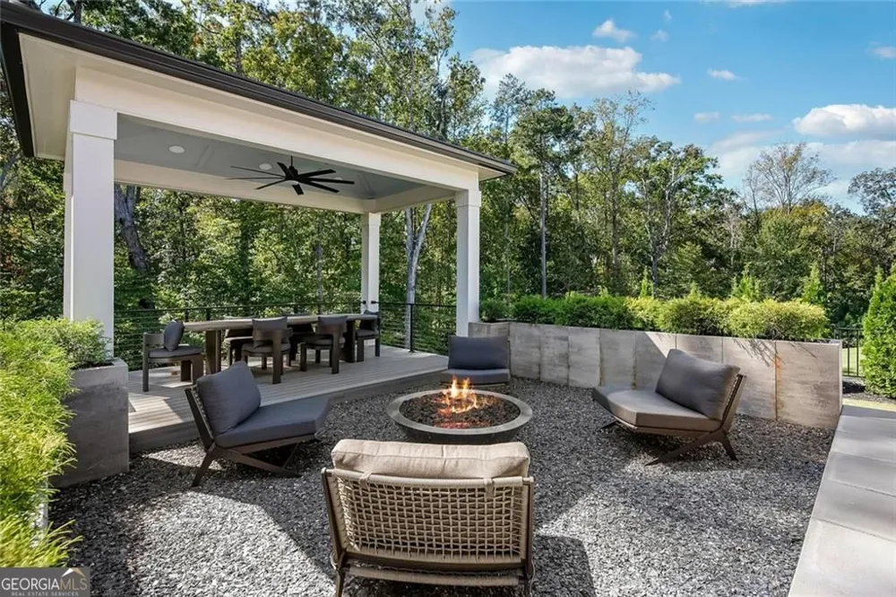 1099 Bream DR Milton, GA 30004