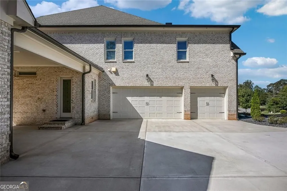 1099 Bream DR Milton, GA 30004