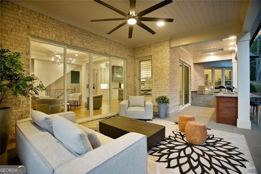 1099 Bream DR Milton, GA 30004