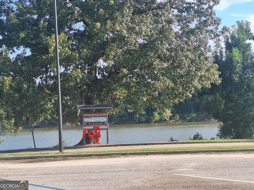 0 Grays Landing RD Uvalda, GA 30473