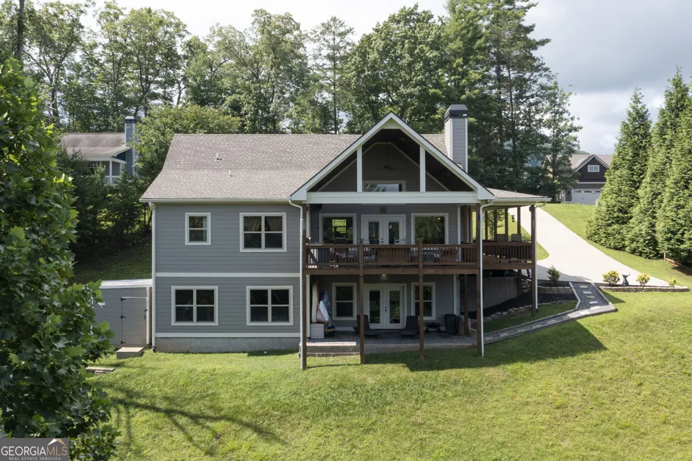 2079 Gallatin RD Young Harris, GA 30582