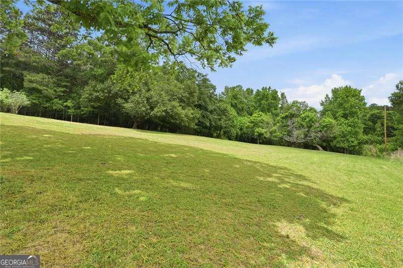 128 Mcneal RD Winder, GA 30680