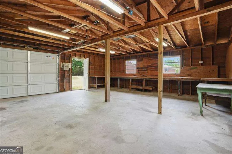 128 Mcneal RD Winder, GA 30680